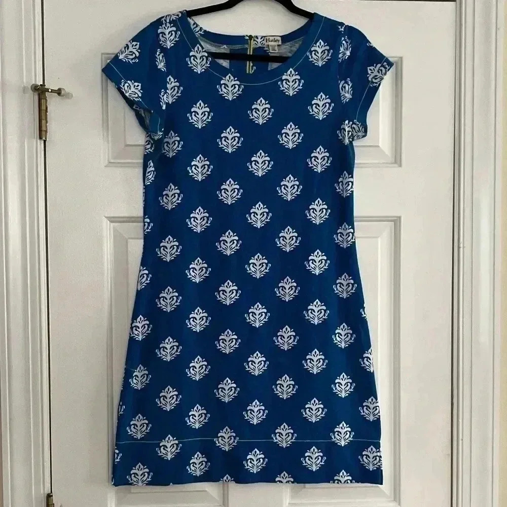 Hatley Nellie Dress with fleur de lis pattern size M